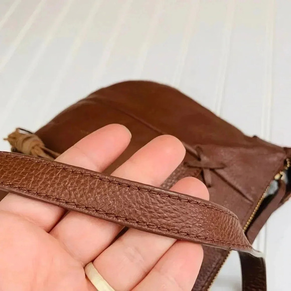 Lucky Brand Carmen Camel Tan Leather Tassel Boho Hobo Shoulder Bag - Picture 6 of 9